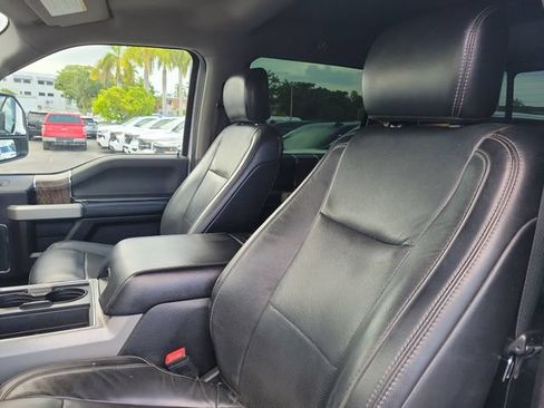 Used 2019 Ford F250 Lariat w/ Lariat Ultimate Package AWD/4WD image 11