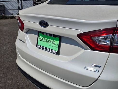 Used 2013 Ford Fusion SE FWD image 13