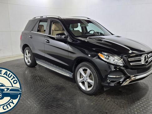 Used 2017 Mercedes-Benz GLE 350 4MATIC image 1