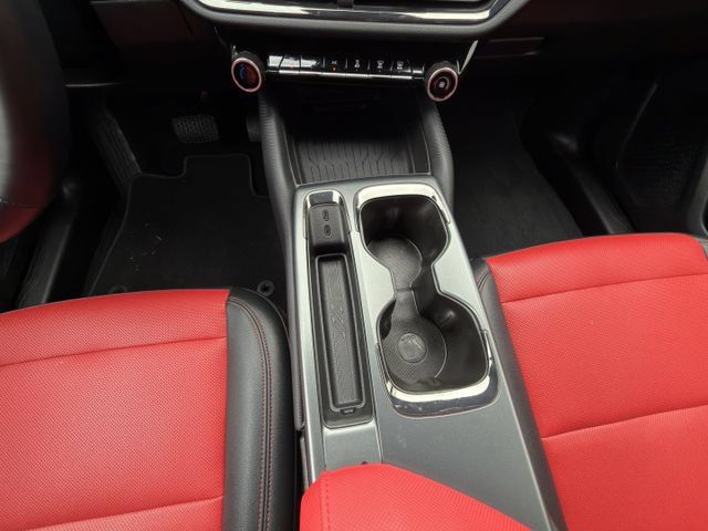 Certified 2024 Chevrolet Equinox EV RS FWD image 21