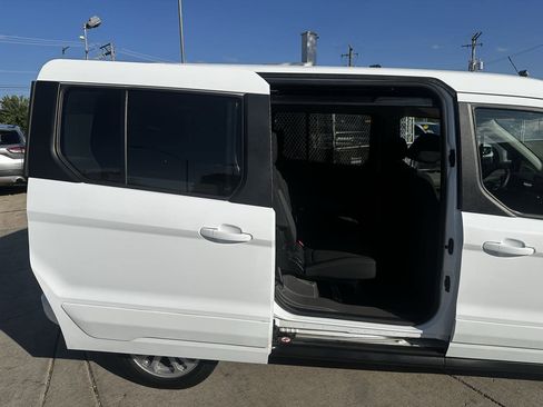 Used 2020 Ford Transit Connect XLT image 25