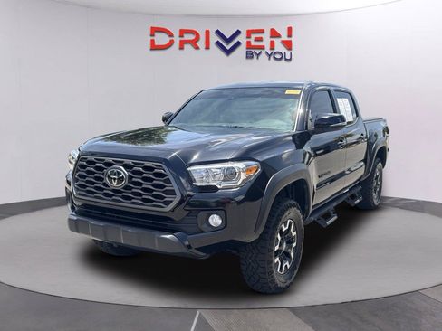 Used 2022 Toyota Tacoma TRD Off-Road w/ Technology Package AWD/4WD image 7