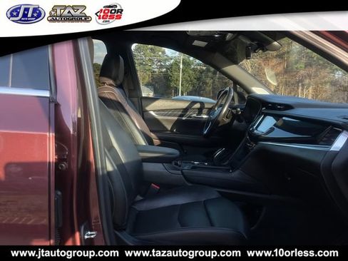 Used 2023 Cadillac XT6 Premium Luxury w/ Technology Package AWD/4WD image 17