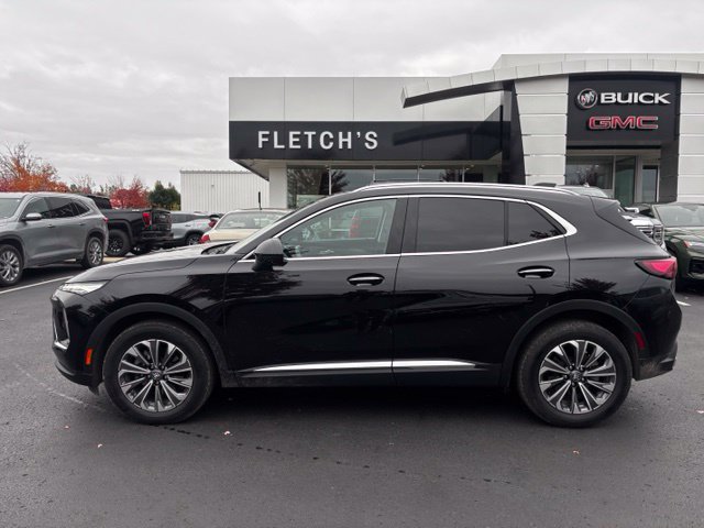 Used 2025 Buick Envision Preferred AWD/4WD image 8