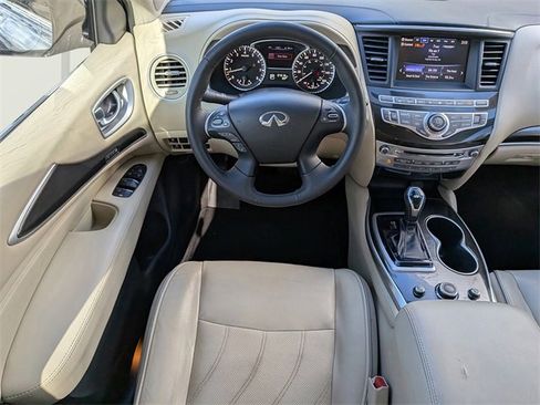 Used 2018 INFINITI QX60 FWD w/ Premium Plus Package image 17