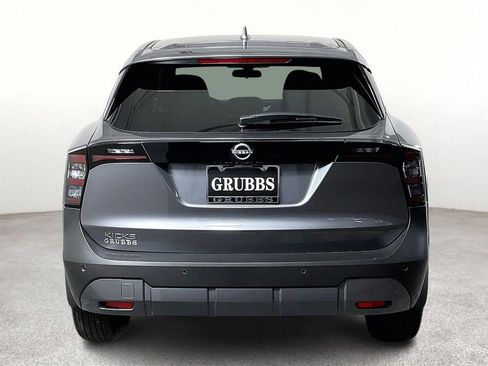 Certified 2025 Nissan Kicks SV image 6