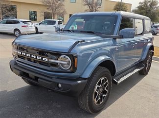New 2025 Ford Bronco Outer Banks video 1