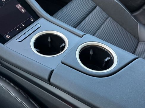New 2025 Porsche Taycan 4S AWD/4WD image 23