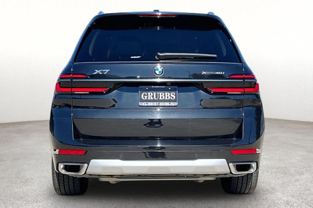 Used 2026 BMW X7 xDrive40i AWD/4WD image 4