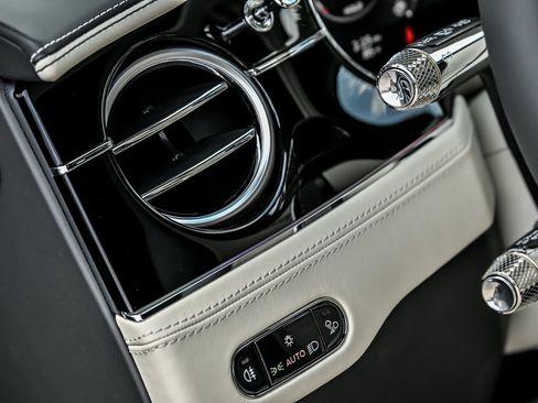 New 2026 Bentley Continental GT Azure AWD/4WD image 34