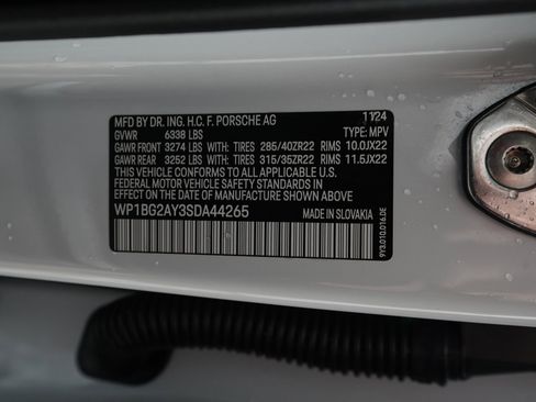 Used 2025 Porsche Cayenne GTS image 34