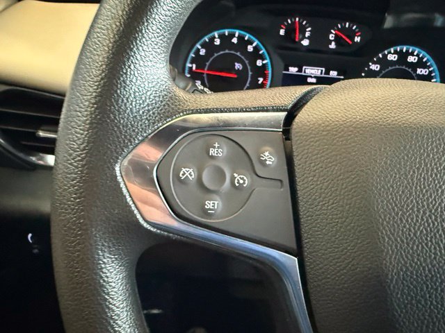Used 2022 Chevrolet Traverse LS FWD image 19