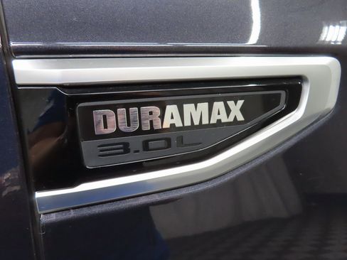 Used 2024 GMC Yukon XL Denali w/ Advanced Technology Package image 57