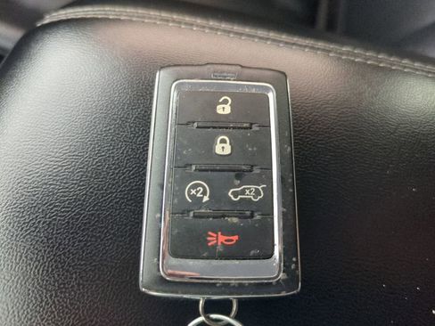 Used 2022 Jeep Grand Cherokee L Limited RWD image 38