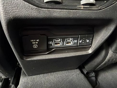 Used 2022 Jeep Grand Cherokee Limited AWD/4WD image 15