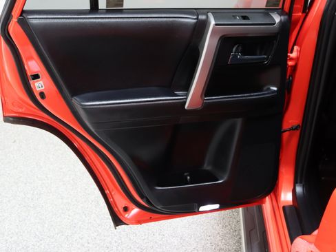 Used 2024 Toyota 4Runner TRD Sport w/ Technology Package AWD/4WD image 26