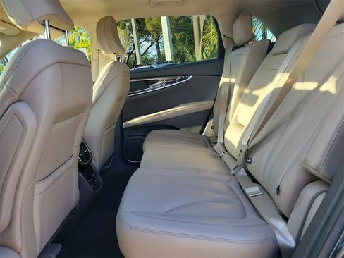 Certified 2022 Lincoln Nautilus Standard image 12