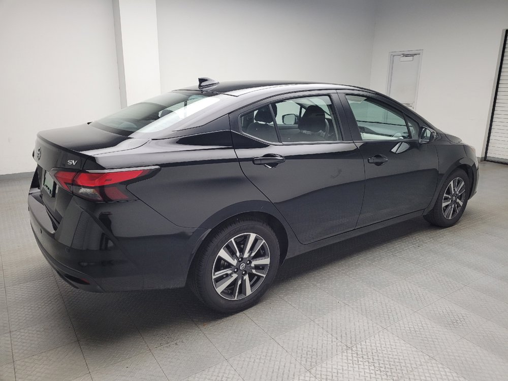 Used 2021 Nissan Versa SV FWD image 10