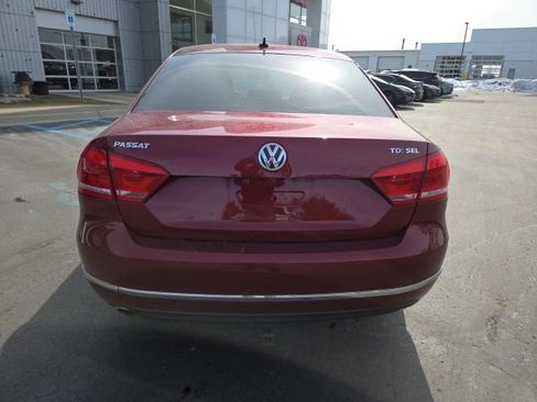 Used 2015 Volkswagen Passat TDI SEL Premium image 6