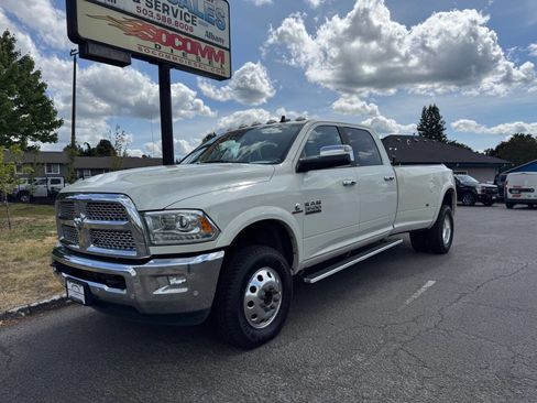 Used 2018 RAM 3500 Laramie AWD/4WD image 1