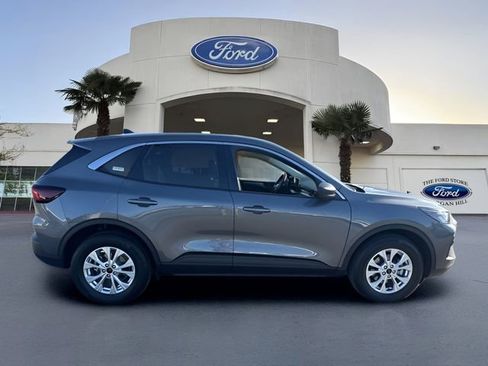 Certified 2023 Ford Escape Active w/ Tech Pack #1 AWD/4WD image 5