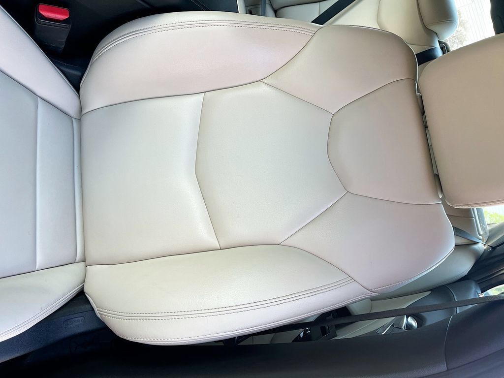 Used 2023 Cadillac CT4 Luxury RWD image 18