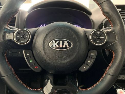 Used 2019 Kia Soul ! FWD image 16