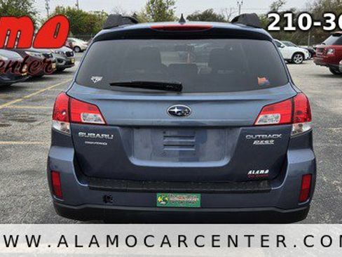 Used 2013 Subaru Outback 2.5i Limited image 4