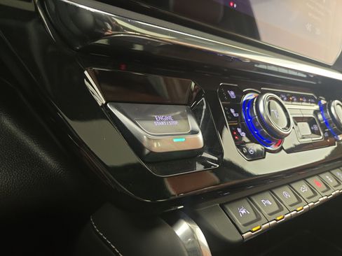 Certified 2024 GMC Sierra 1500 Denali Ultimate image 26