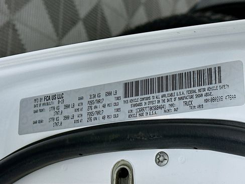 Used 2019 RAM 1500 Classic SLT image 12