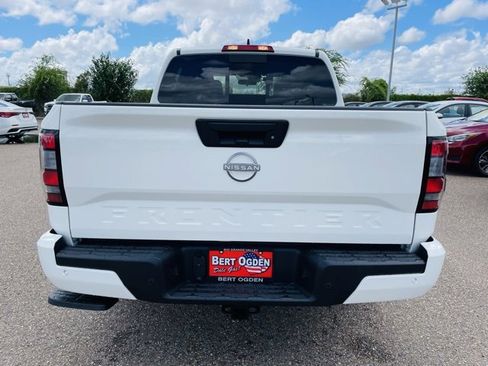 New 2026 Nissan Frontier SV w/ Tow Package image 6
