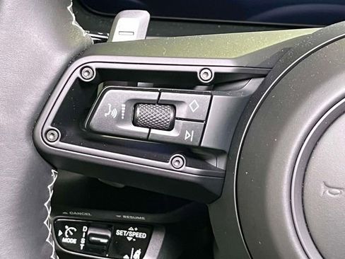 New 2026 Porsche Cayenne GTS image 40