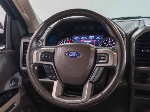 Used 2021 Ford Expedition XLT image 13