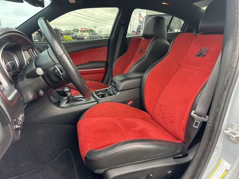 Used 2022 Dodge Charger Scat Pack RWD image 30