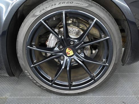 Used 2018 Porsche 718 Cayman RWD image 33