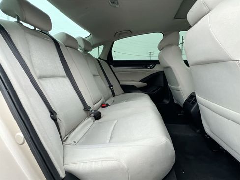 Used 2018 Honda Accord EX image 20
