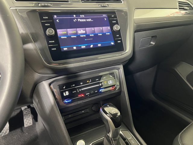Used 2023 Volkswagen Tiguan SE FWD image 18