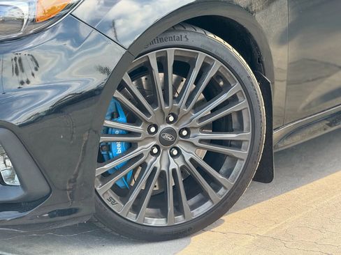 Used 2017 Ford Focus RS image 3