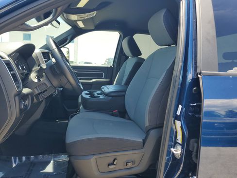 Used 2024 RAM 2500 Big Horn w/ Bed Utility Group image 11