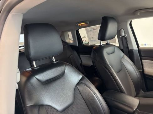 Used 2022 Jeep Compass Latitude w/ Convenience Group image 35