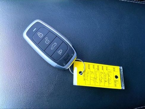 Used 2022 Dodge Charger R/T w/ Plus Group image 33