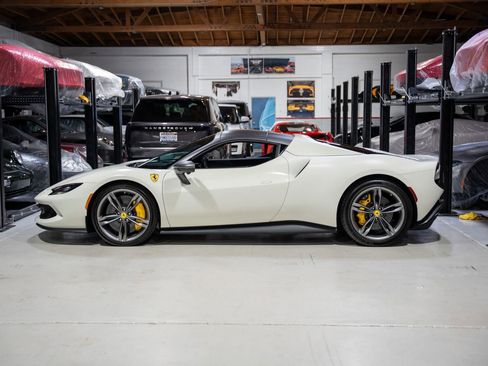 Used 2023 Ferrari 296 GTS image 79