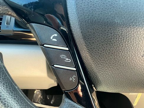 Used 2016 Honda Accord LX image 9