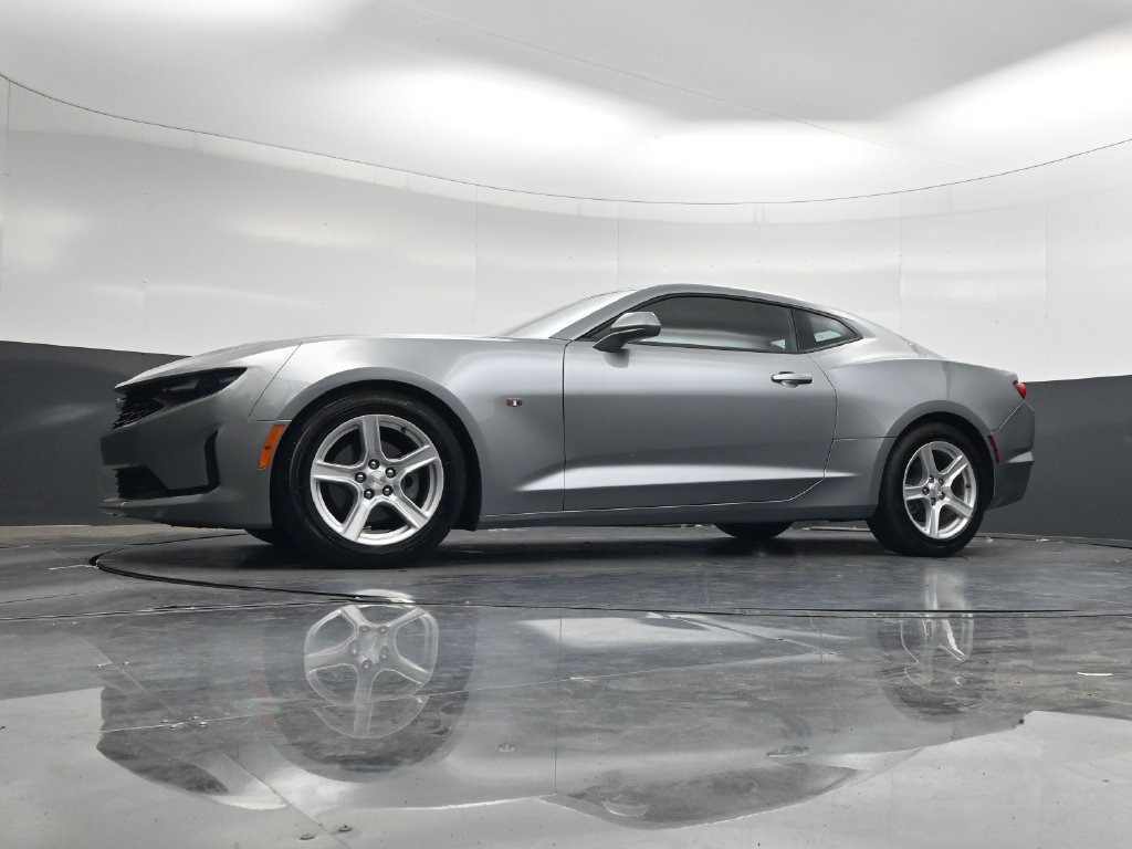 Used 2023 Chevrolet Camaro LT RWD image 32