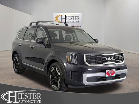 Used 2025 Kia Telluride S AWD/4WD image 1