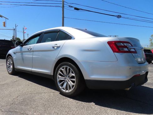 Used 2015 Ford Taurus Limited FWD image 3