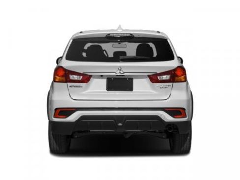 Used 2018 Mitsubishi Outlander Sport SE image 5