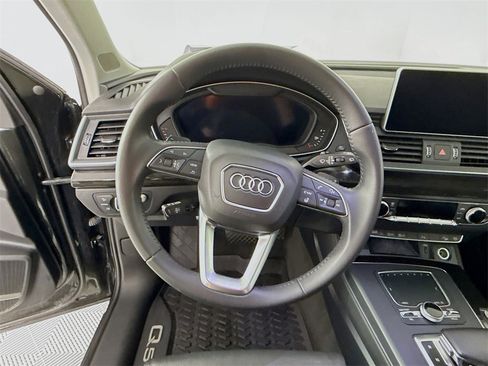 Used 2018 Audi Q5 Prestige w/ Prestige Package image 12