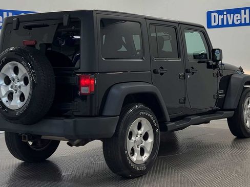 Used 2016 Jeep Wrangler Unlimited Sport w/ Quick Order Package 24S AWD/4WD image 3