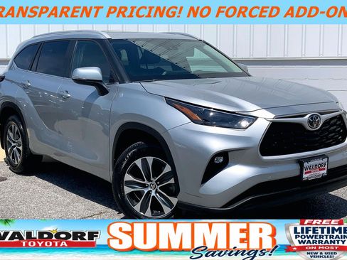 Used 2025 Toyota Highlander XLE AWD/4WD image 1